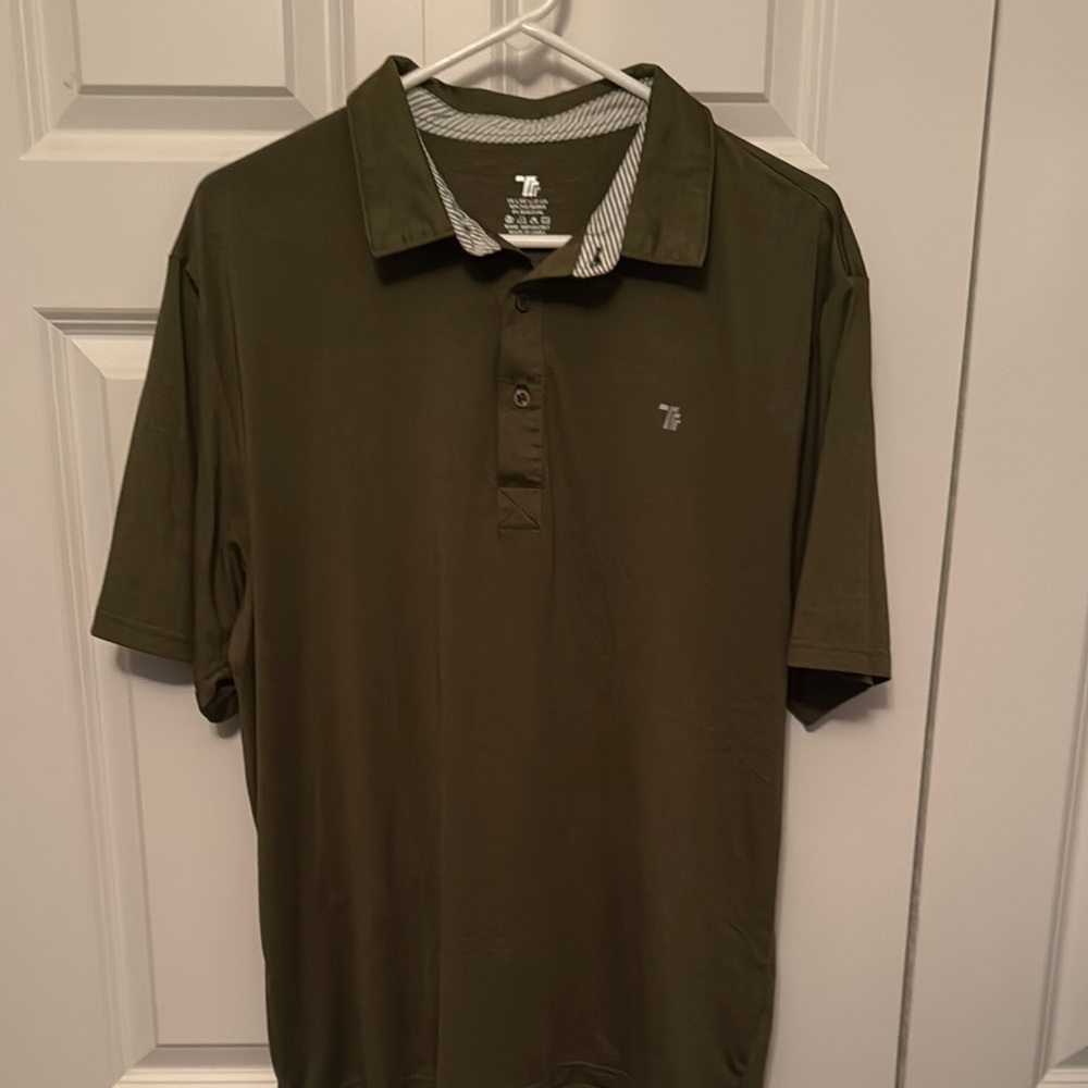 Dark Olive Green Polo Shirt with Classic Design and Subtle Logo